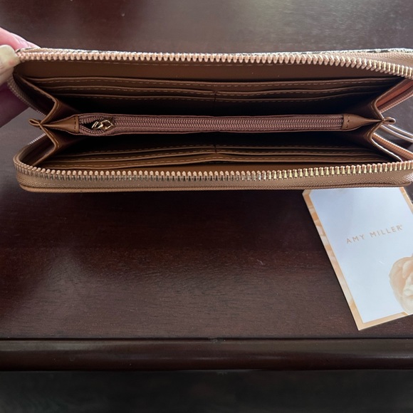 Amy Miller wallet NWT - Picture 5 of 5